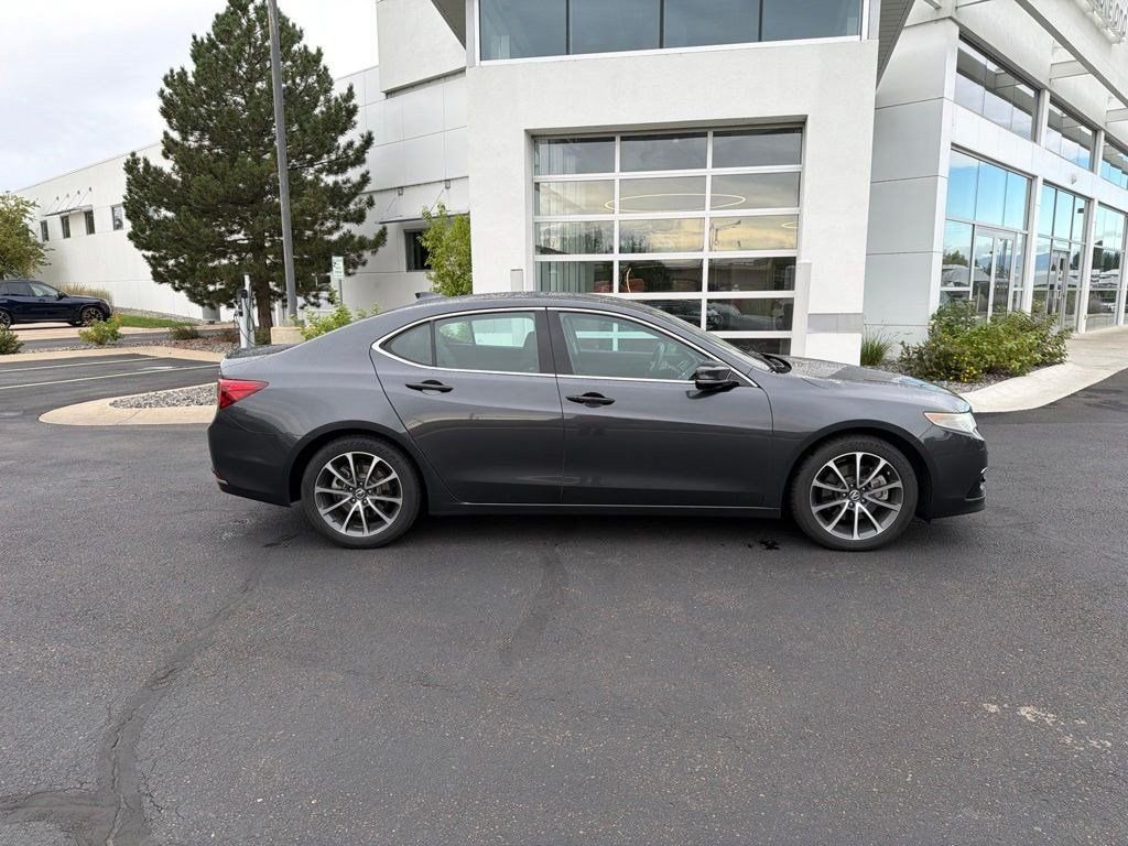 Used 2016 Gray Acura V6 Advance image 6