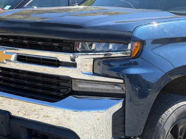Used 2020 Blue Chevrolet LT image 4