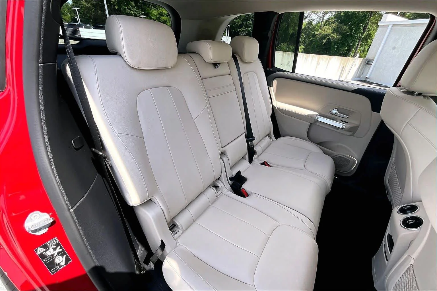 Used 2022 MANUFAKTUR Patagonia Red Metallic Mercedes-Benz GLB 250 image 20