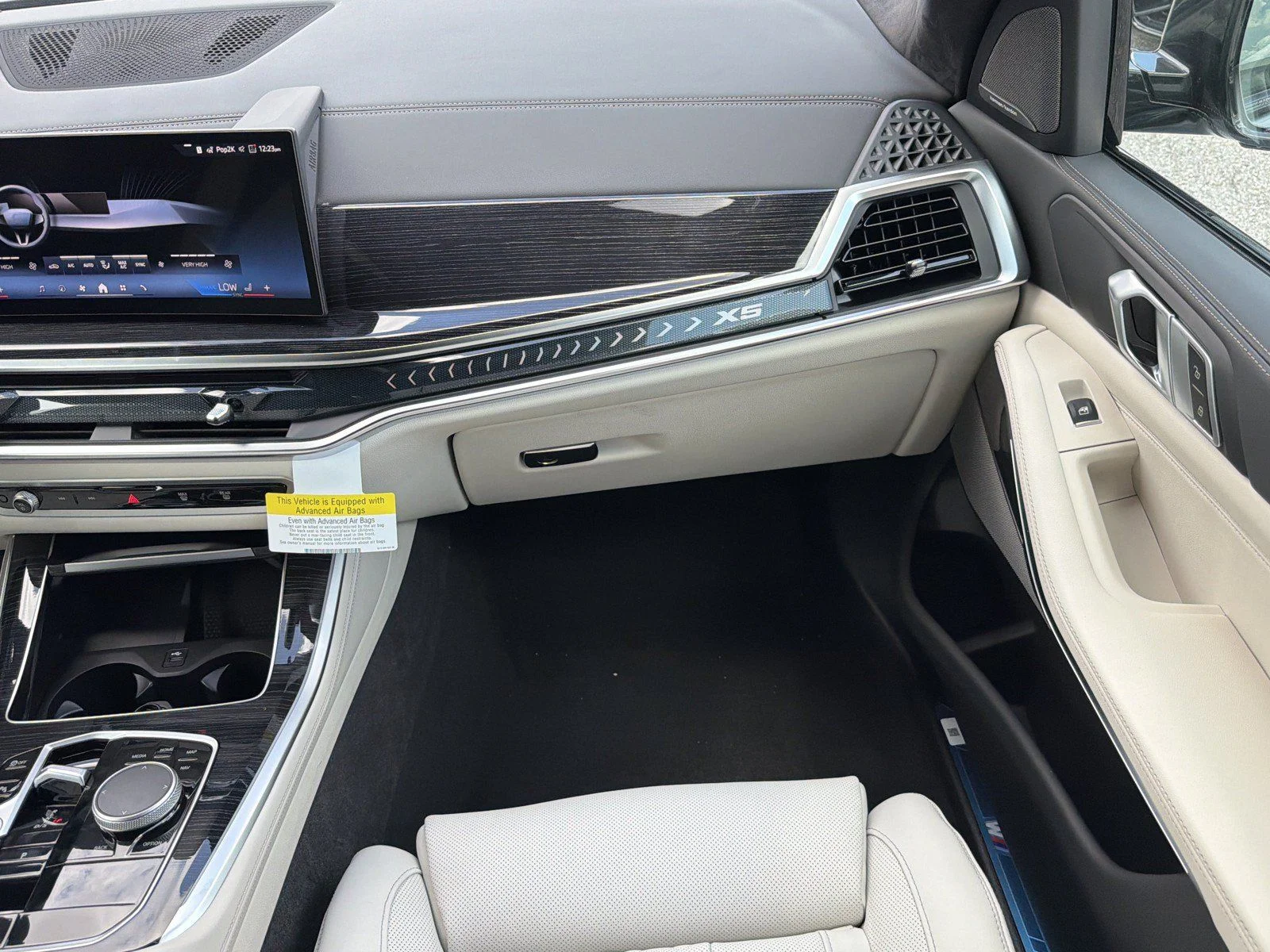New 2026 Brooklyn Grey Metallic BMW xDrive40i image 18