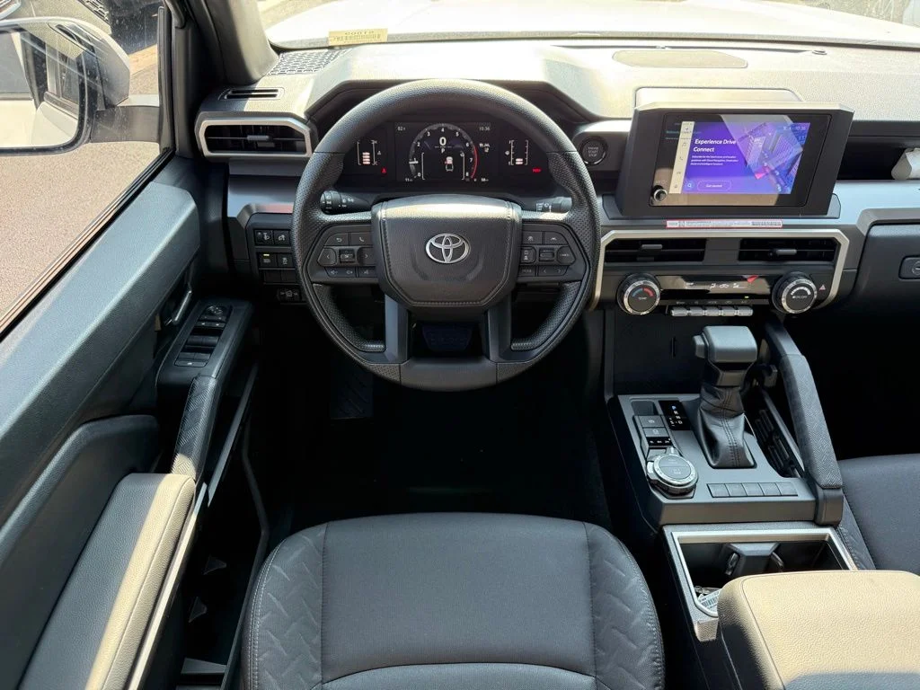 2025 Toyota Tacoma SR5 - Photo 13