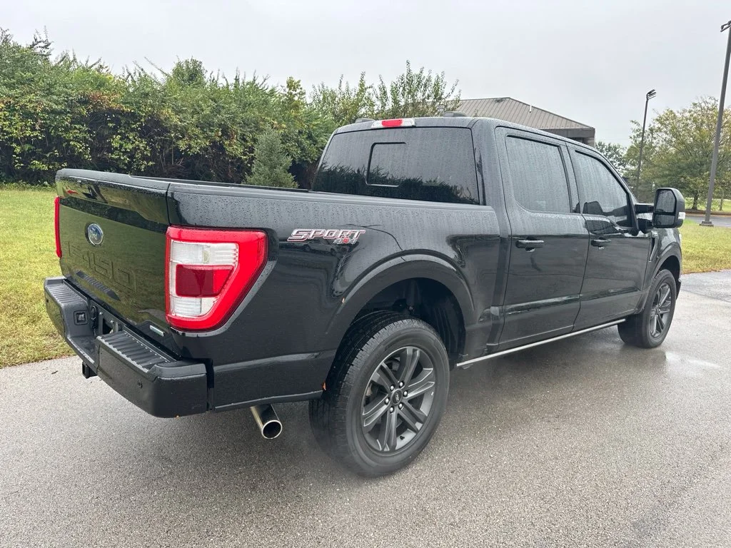Used 2023 Black Metallic Ford Lariat image 7