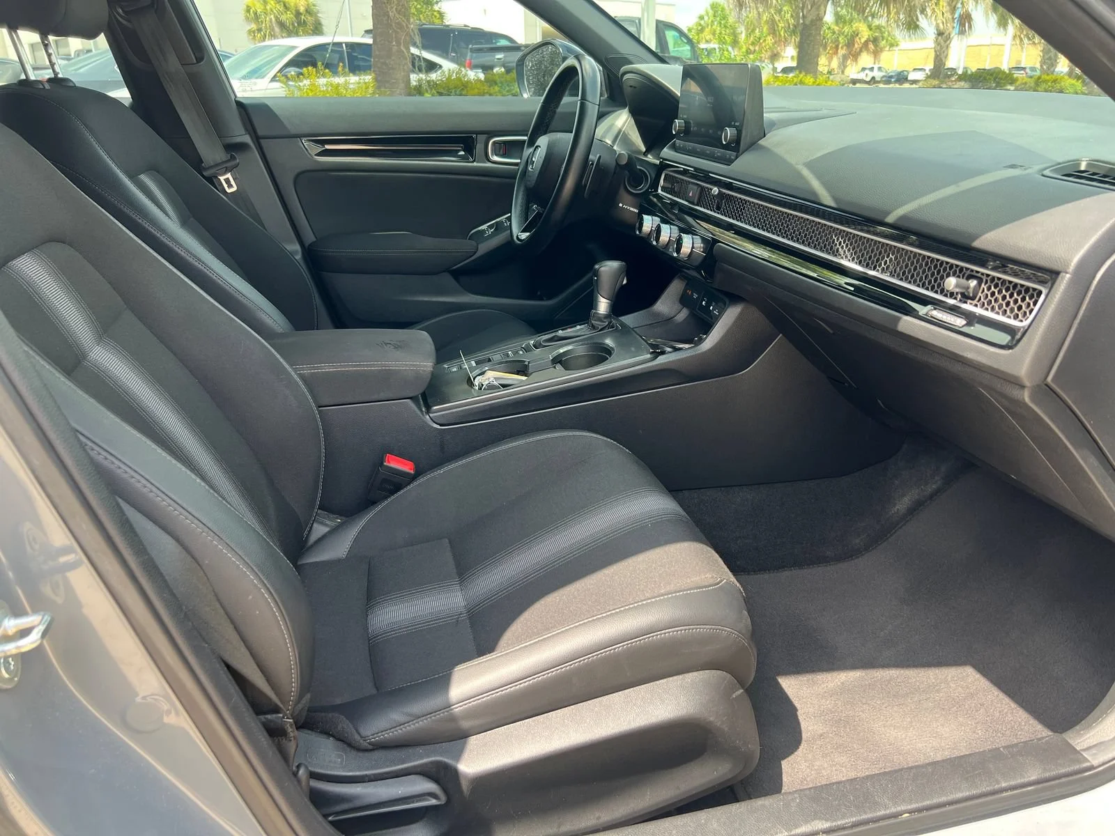 Used 2025 Urban Gray Pearl Honda 4D HYBRID SPORT image 37