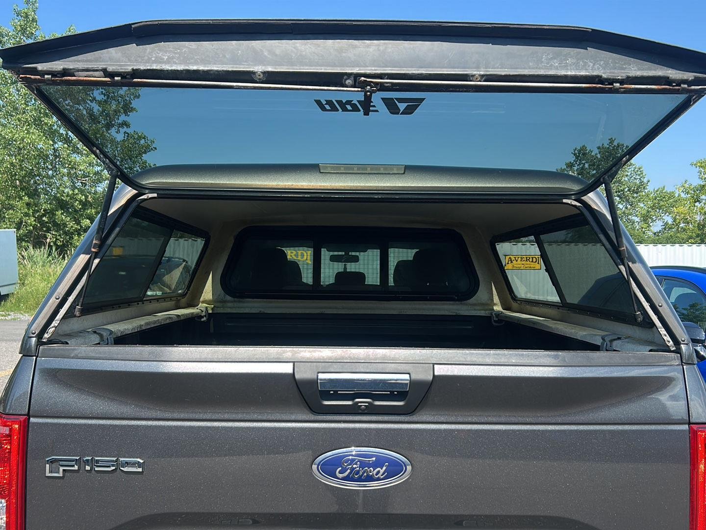 Used 2015 Magnetic Metallic Ford XLT image 12
