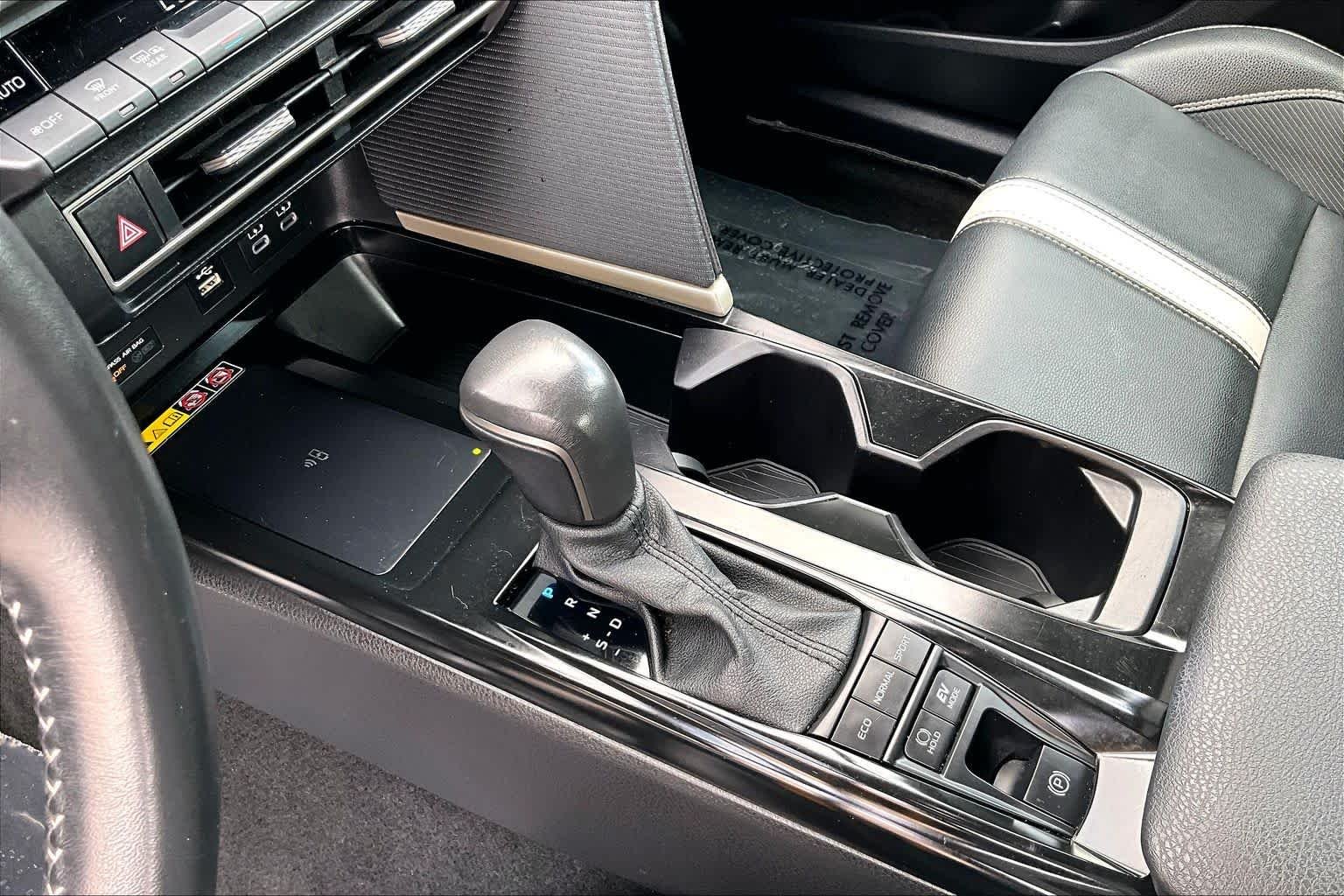 Used 2025 Underground Toyota SE image 16
