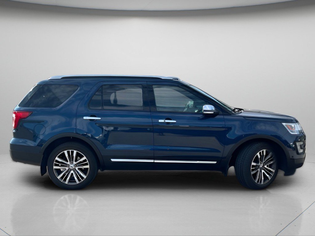 Used 2017 Blue Ford Platinum image 3