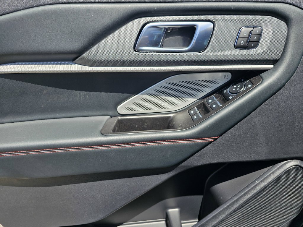New 2026 Space White Metallic Ford ST image 23