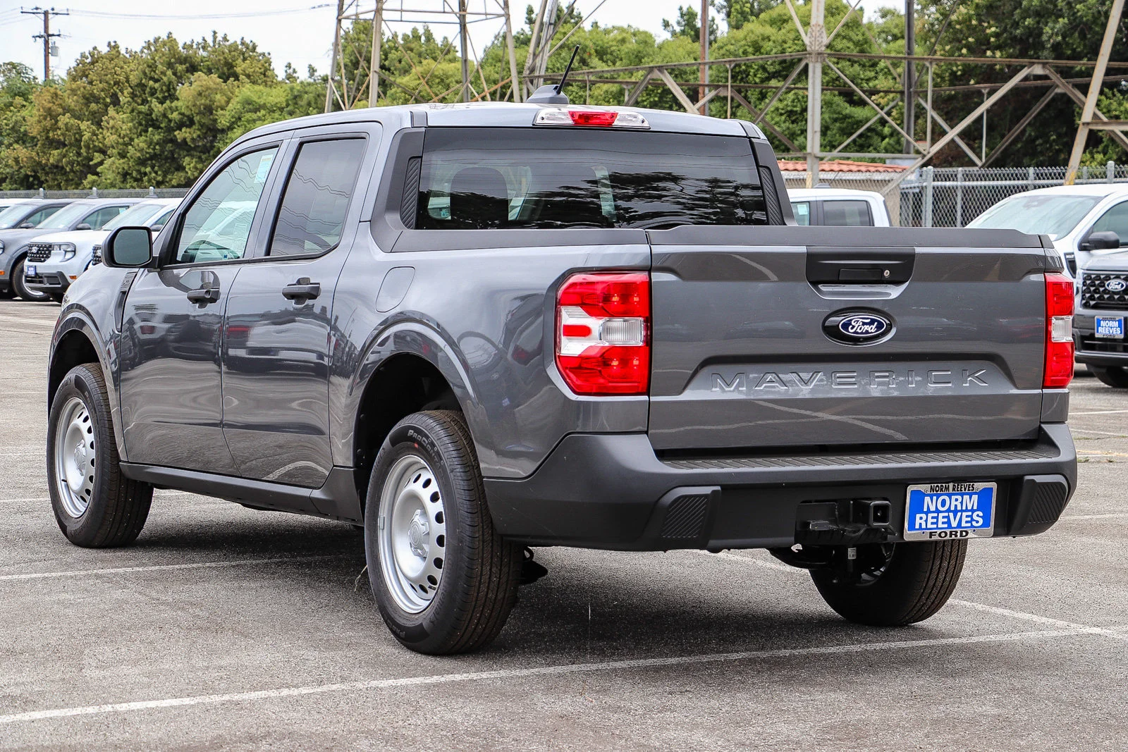 New 2026 Carbonized Gray Metallic Ford XL image 8