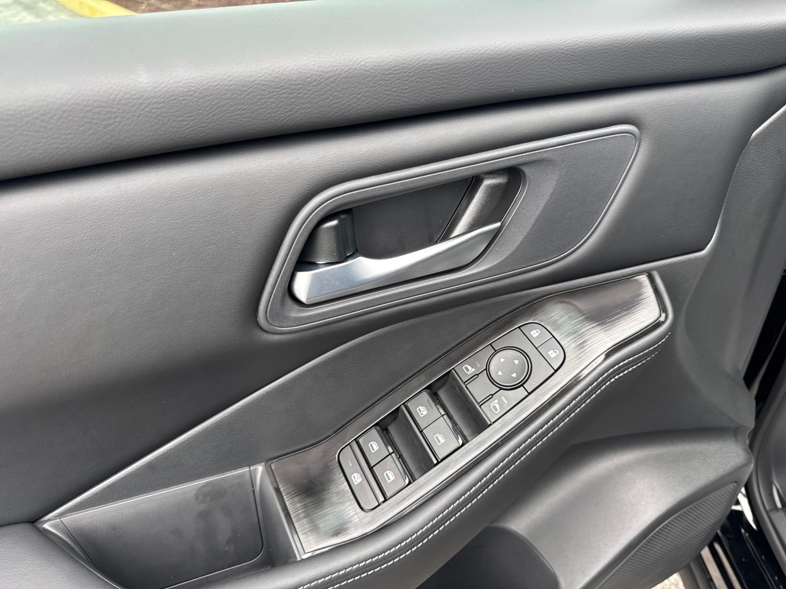 New 2026 Nissan Rogue SV 4D Sport Utility