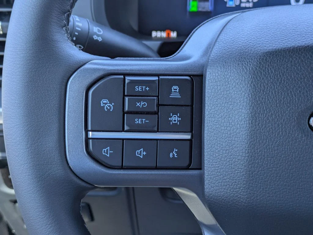 New 2026 Oxford White Ford XLT image 29