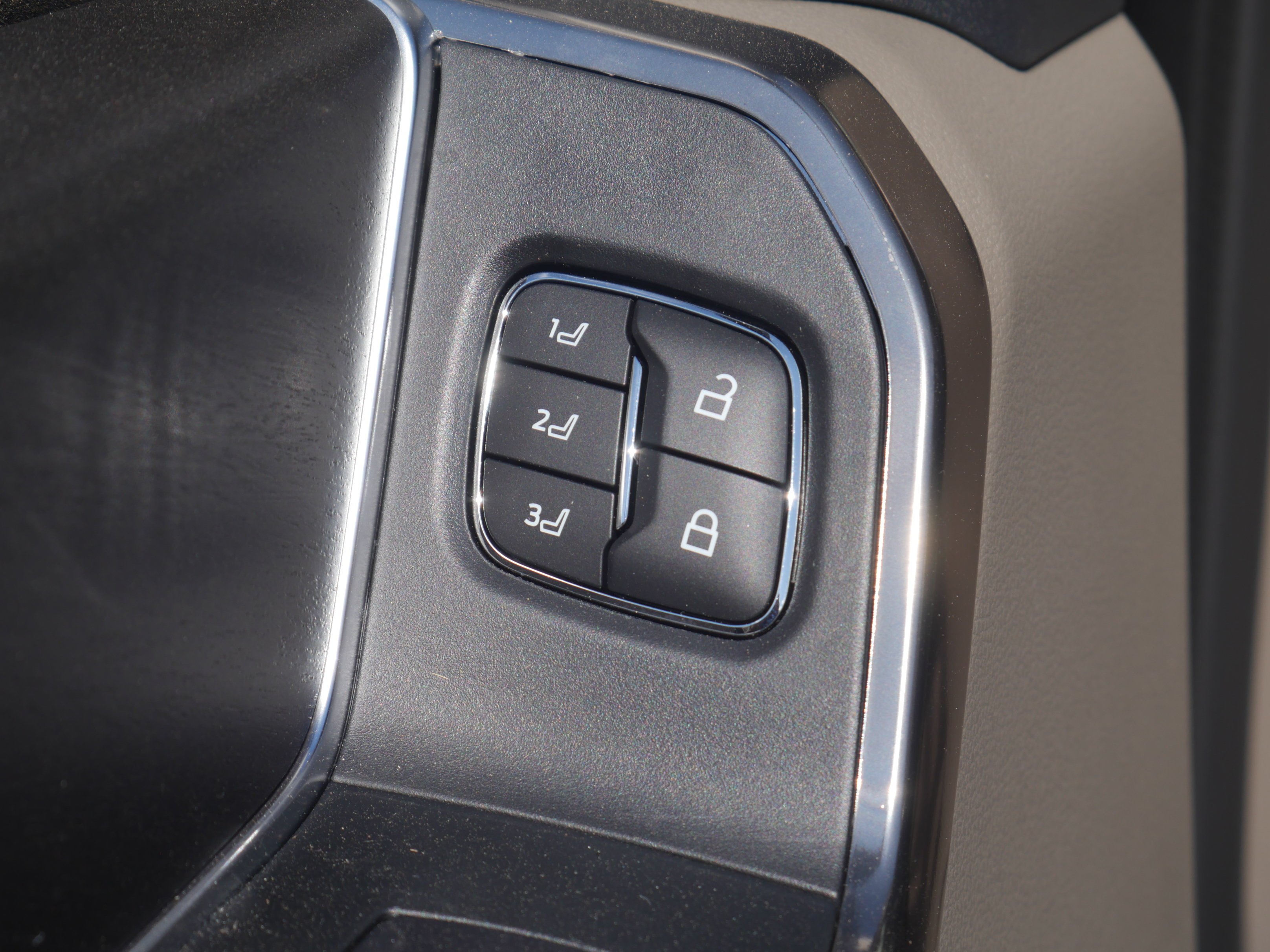New 2026 Carbonized Gray Metallic Ford F-350® Platinum® image 43
