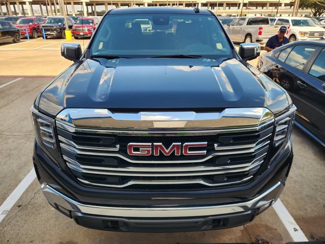 Used 2025 Onyx Black GMC SLT image 2