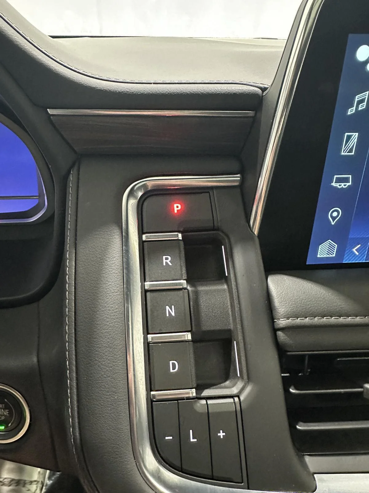 Used 2023 Summit White Chevrolet LT image 14