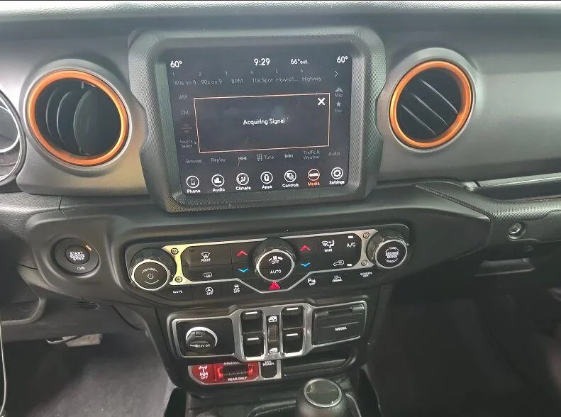 Used 2021 Sting-Gray Clearcoat Jeep Mojave image 15