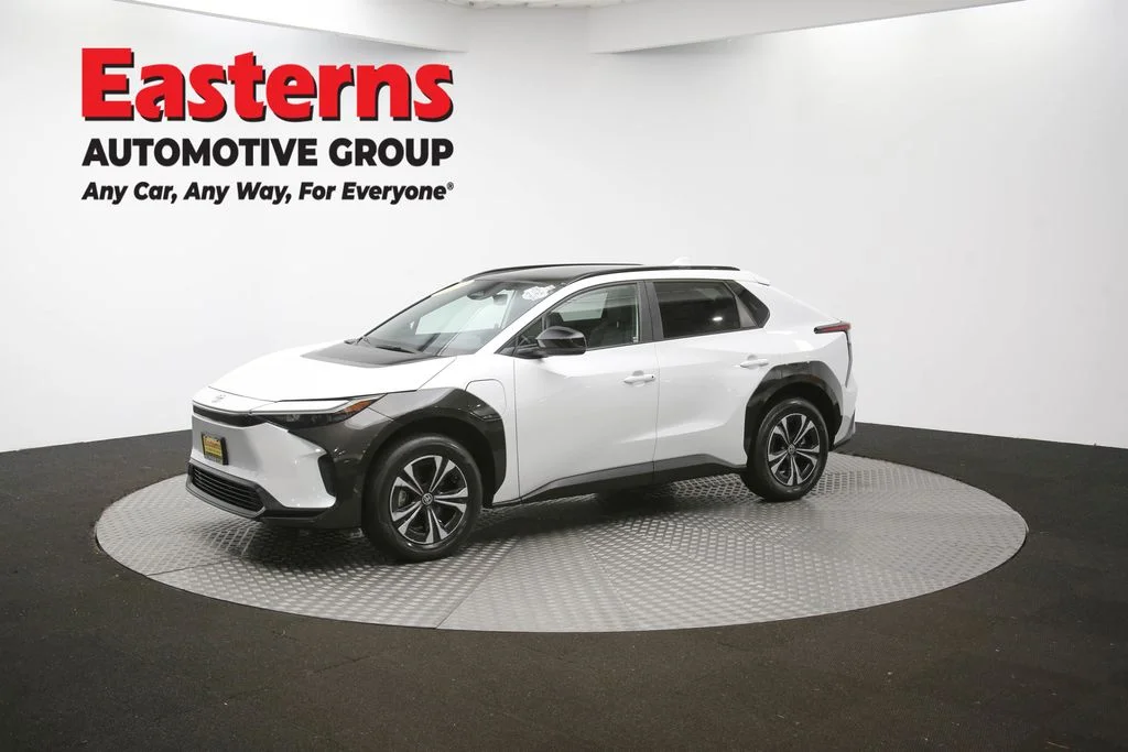 Used 2023 White Toyota XLE image 56