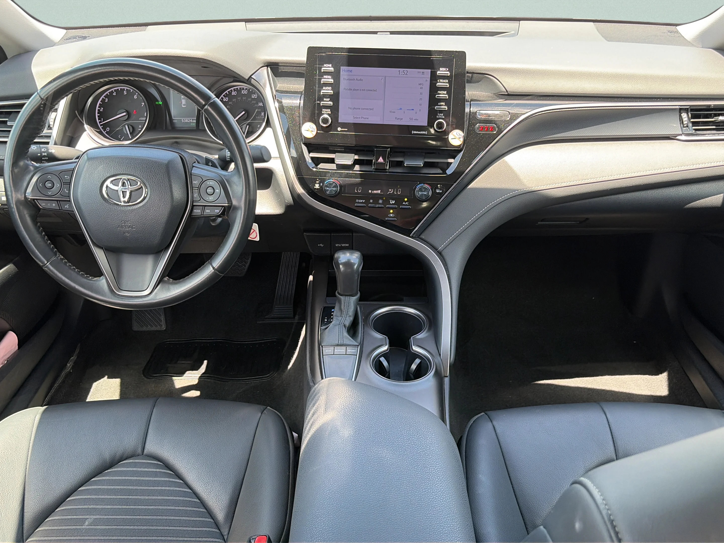 Used 2024 Ice Toyota SE image 10