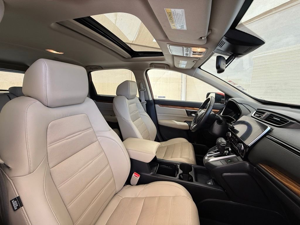 Used 2019 Molten Lava Pearl Honda Touring image 14