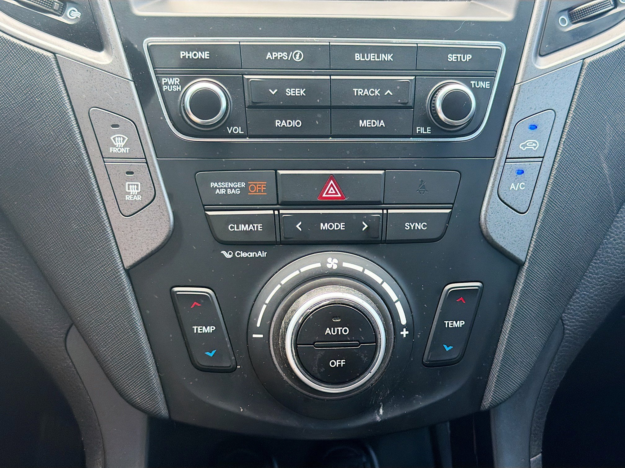 Used 2018 Pearl White Hyundai 2.0T image 43