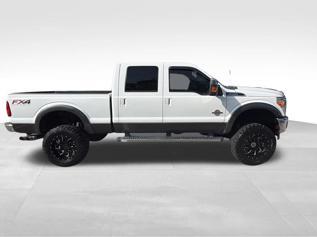 Used 2015 White Ford Lariat image 8