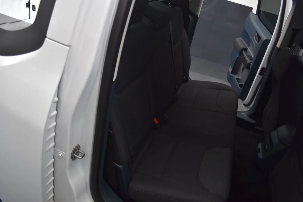 New 2026 Oxford White Ford XL image 22
