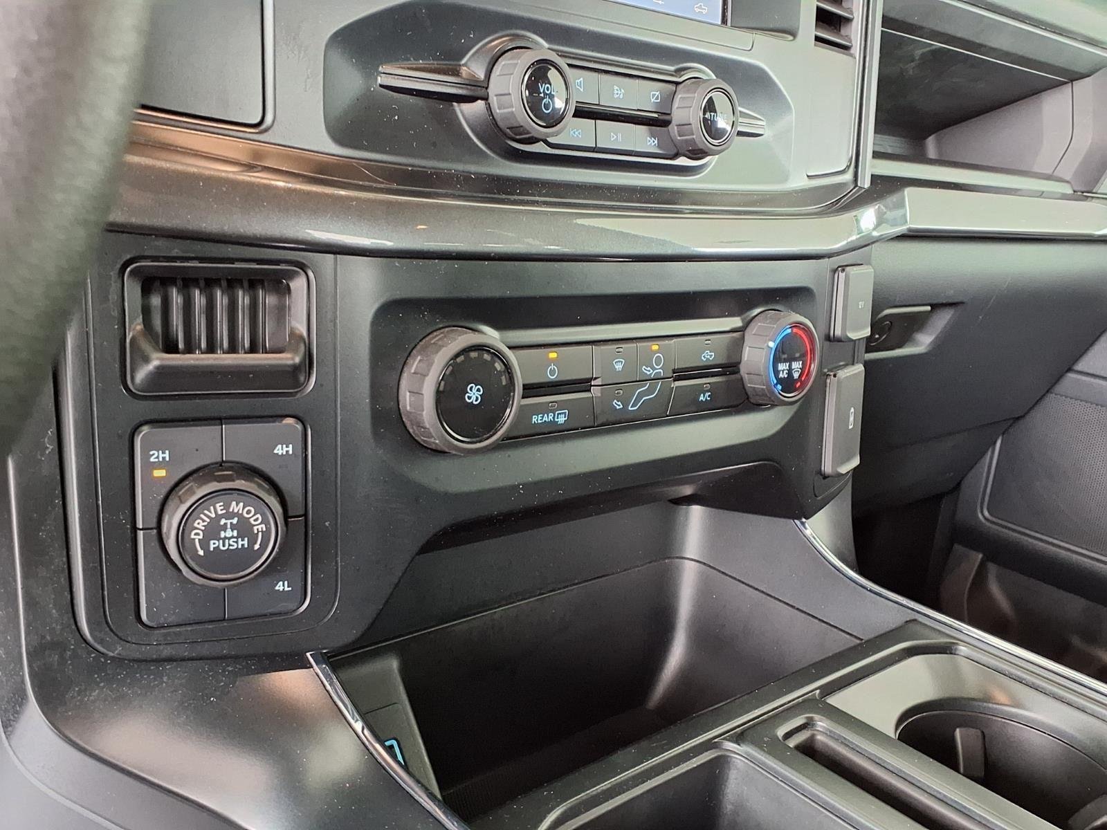 Used 2023 Agate Black Metallic Ford XL image 25