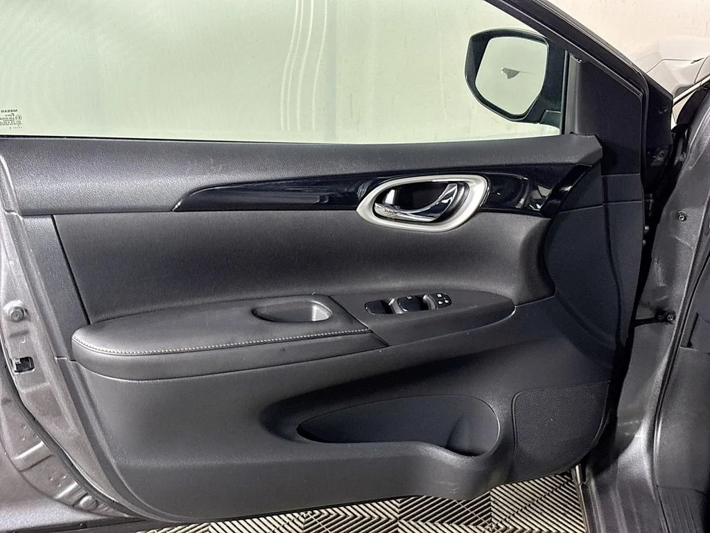 Used 2018 Gray Nissan SV image 10