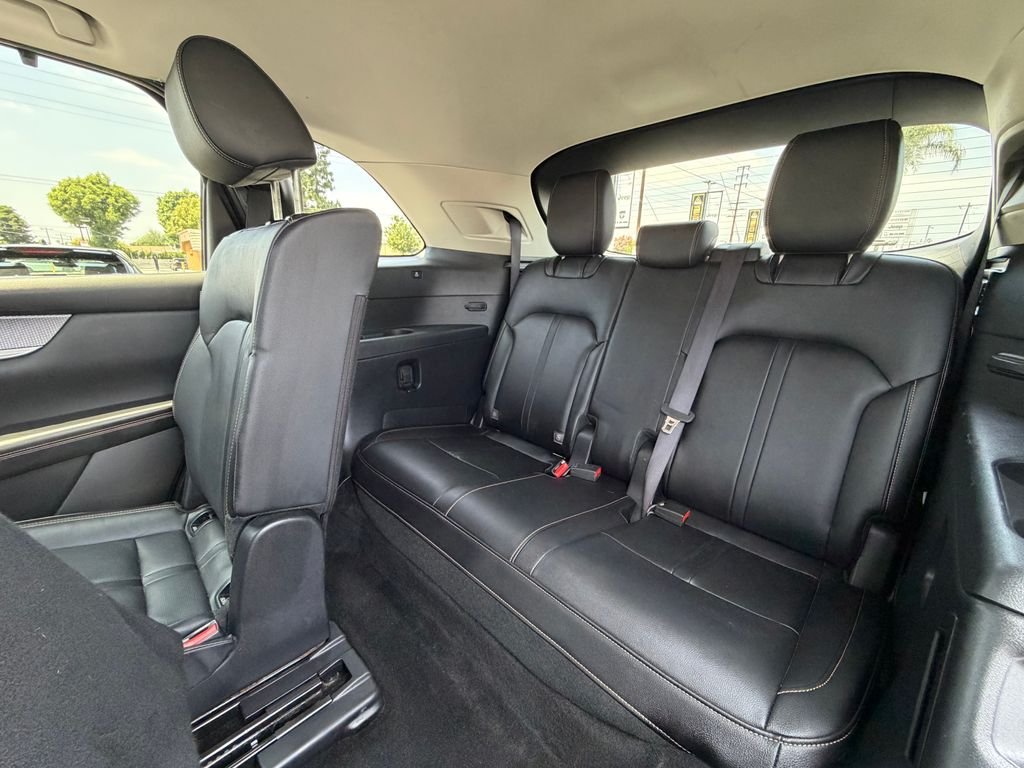 Used 2025 Black Mercedes-Benz GLS 450 image 24