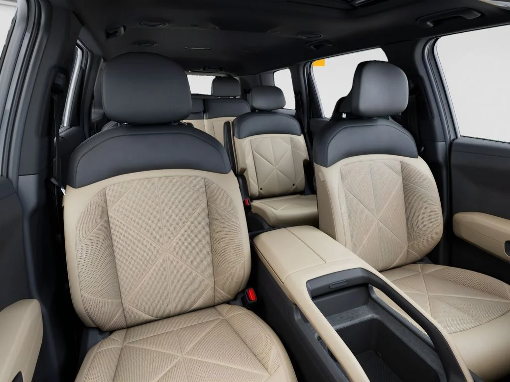 New 2027 White Kia EX image 15