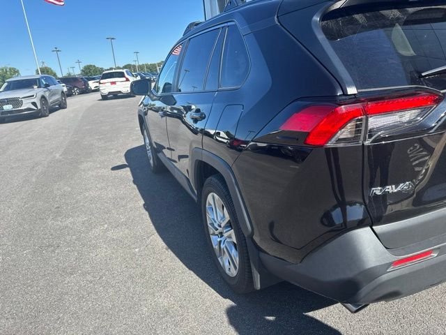 Used 2025 Black Toyota XLE Premium image 7