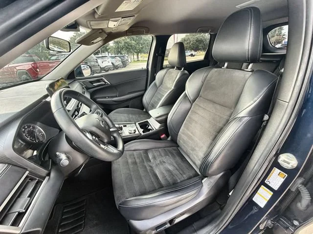 Used 2024 Blue Mitsubishi SE 2.5 2WD image 18