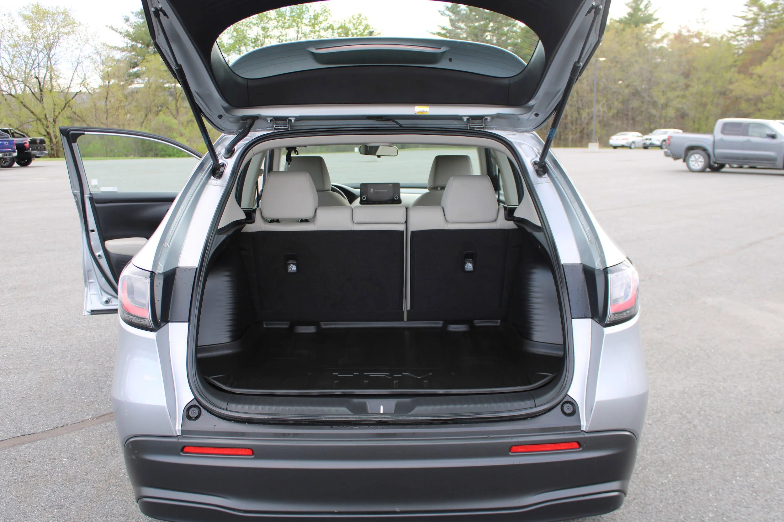 Used 2024 Silver Honda LX image 11