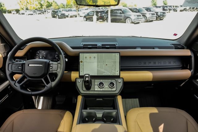 New 2026 Santorini Black Land Rover X-Dynamic SE image 21