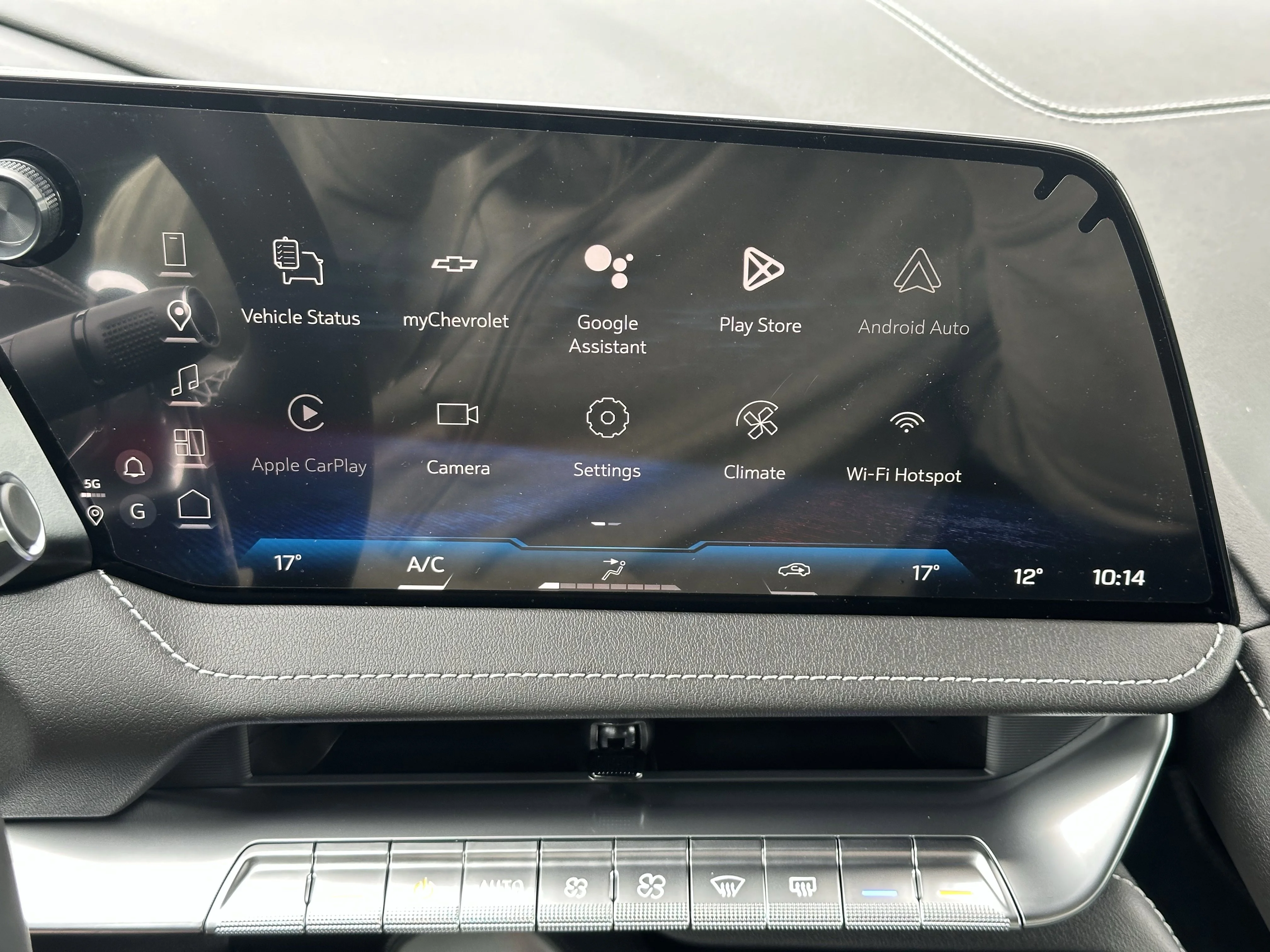 New 2026 Arctic White Chevrolet 1LT image 17