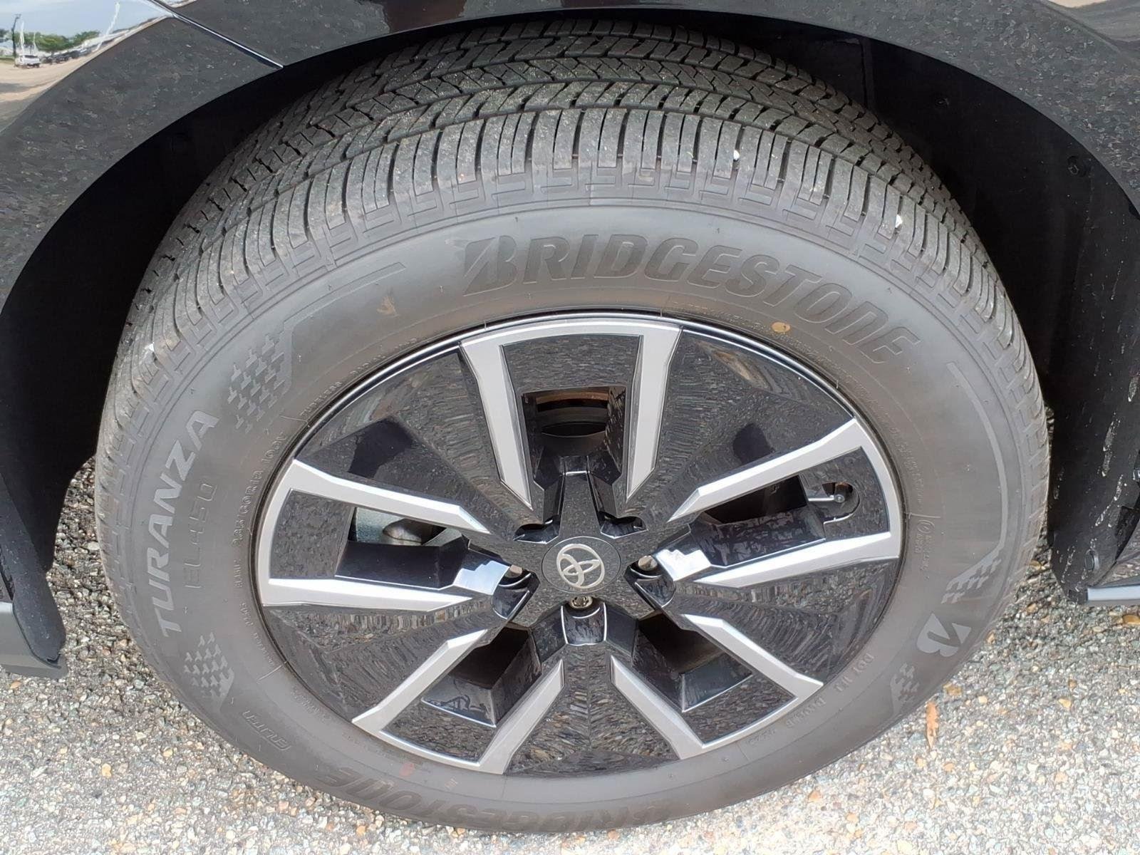 Used 2026 Midnight Black Metallic Toyota XLE Plus image 4