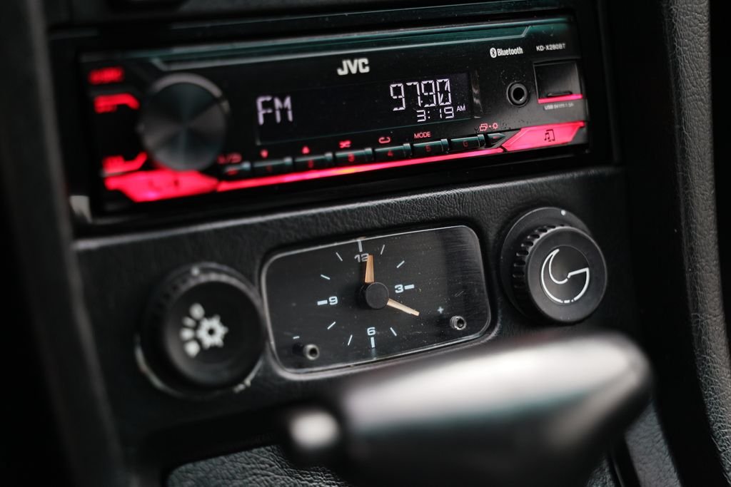 Used 1994  Porsche GTS image 38