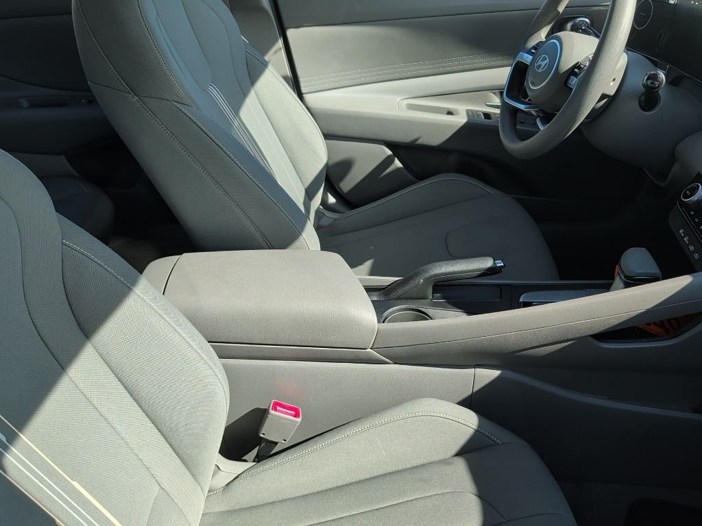 Used 2024 Gray Hyundai SEL image 2