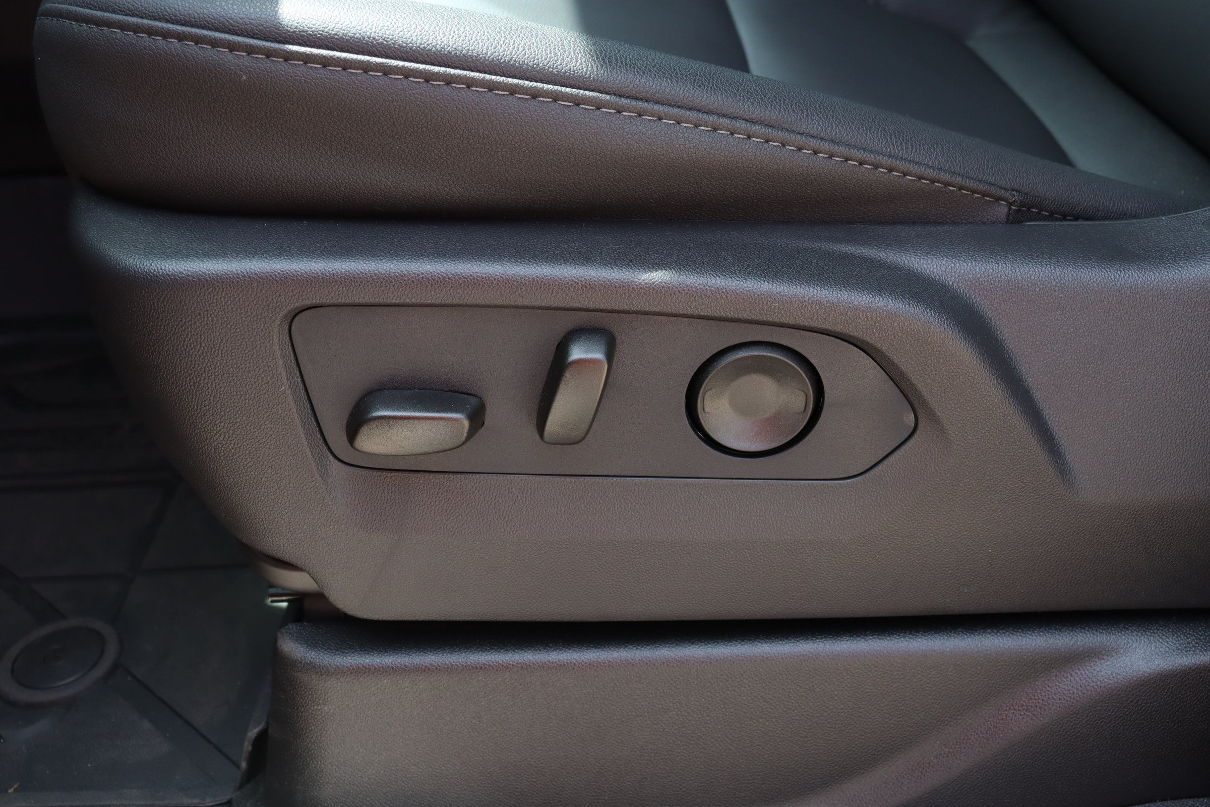 2026 Chevrolet Tahoe LT - Photo 20