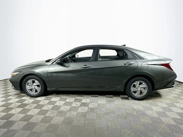 New 2026 Gray Hyundai SE image 6