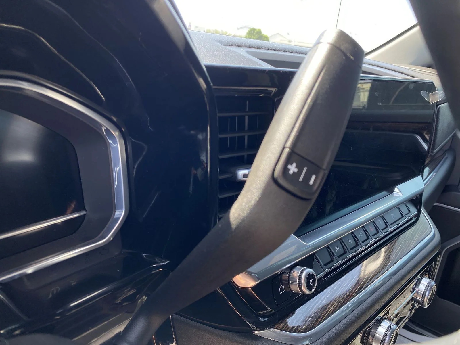 2024 GMC Sierra 1500 Elevation - Photo 17