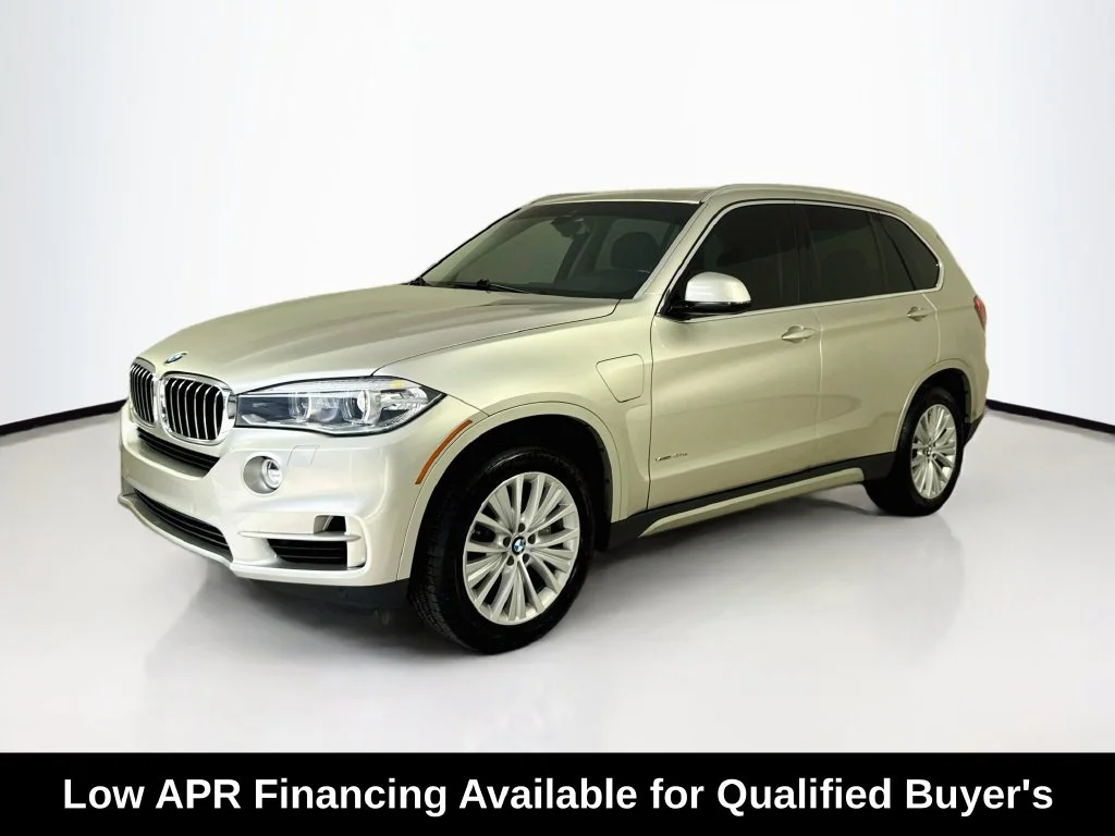 Used 2016 Mineral Silver Metallic BMW xDrive40e image 3