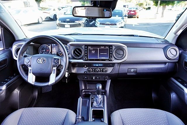 Used 2022 Silver Toyota SR5 image 19