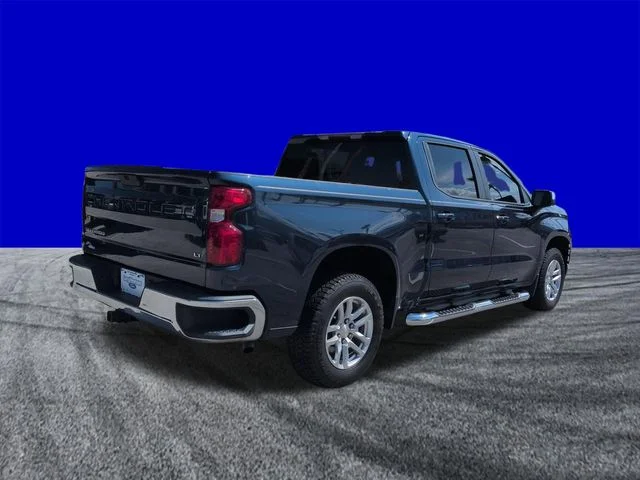 Used 2021 Blue Chevrolet LT image 4