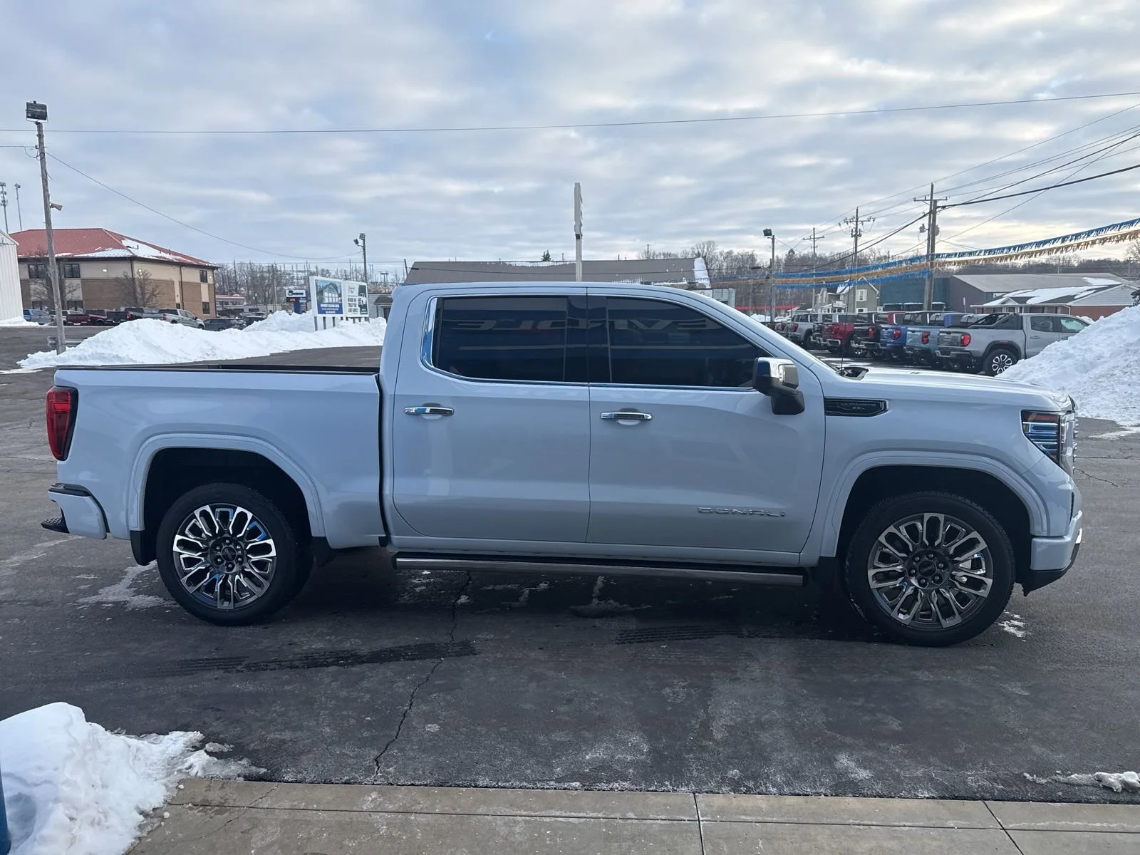 2026 GMC Sierra 1500 Denali Ultimate - Photo 8