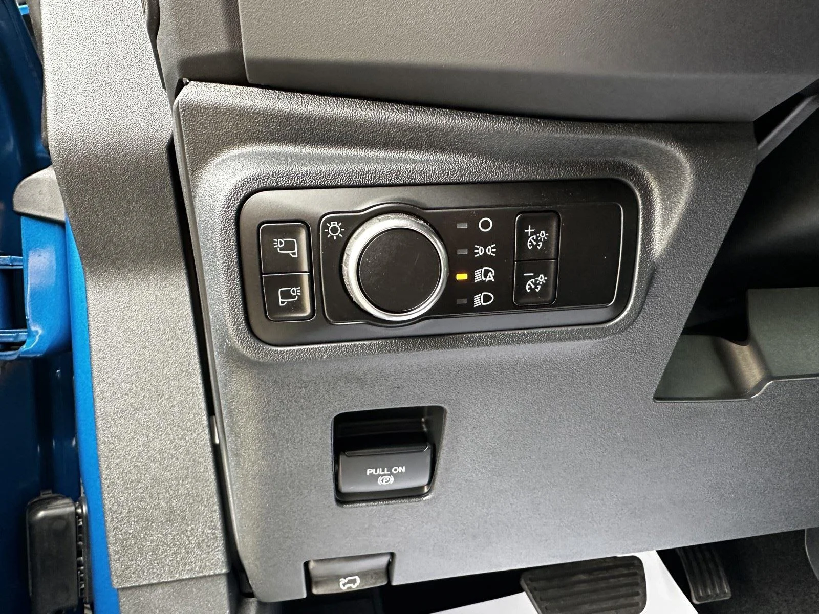 New 2025 Velocity Blue Metallic Ford Badlands® image 19