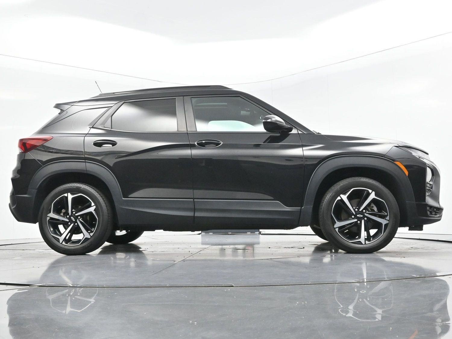 Used 2022 Mosaic Black Metallic Chevrolet RS image 50