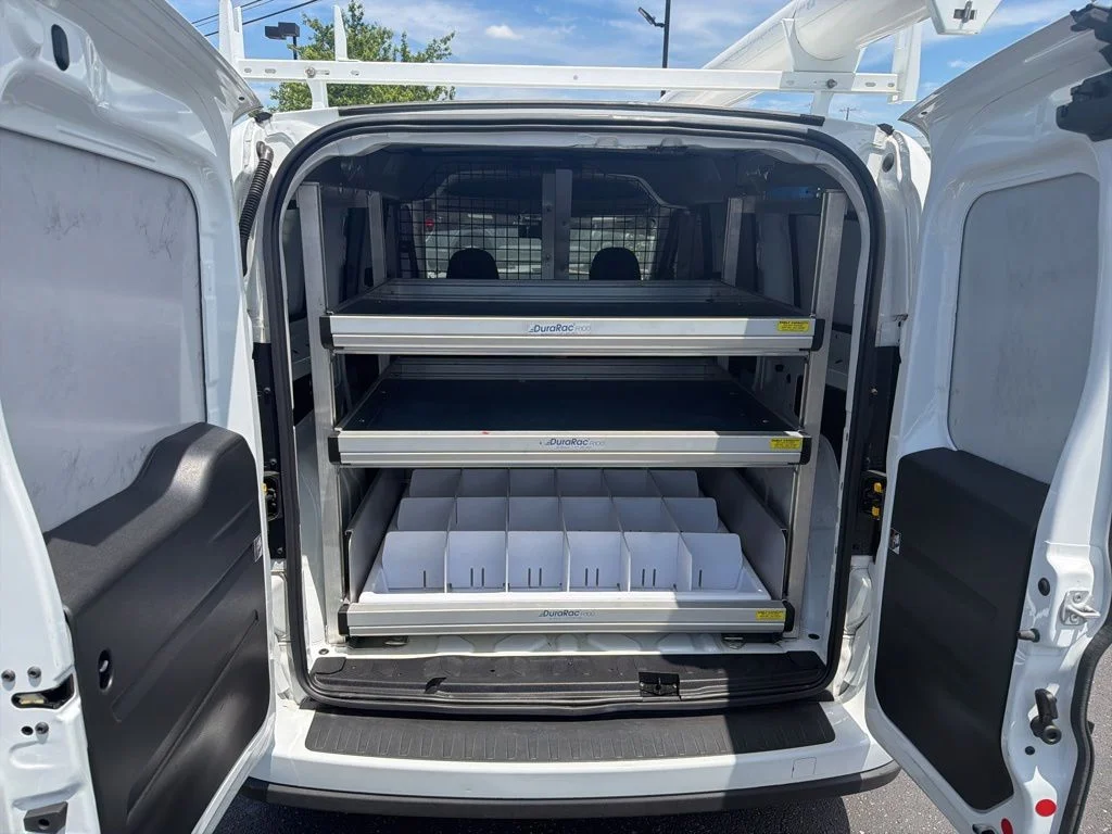 Used 2022 White Ram Base image 8