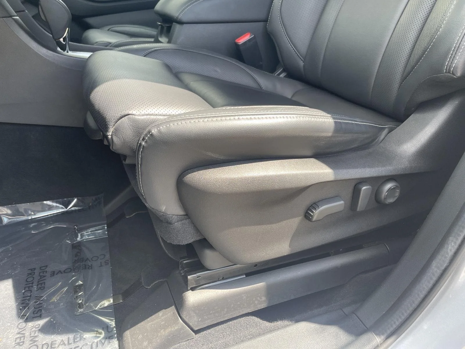 Certified Used 2023 Ice Silver Metallic Subaru Limited image 4