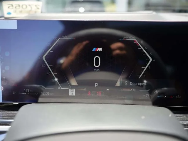 Used 2027 Black Sapphire Metallic BMW xDrive40i Sports Activity Coupe image 19