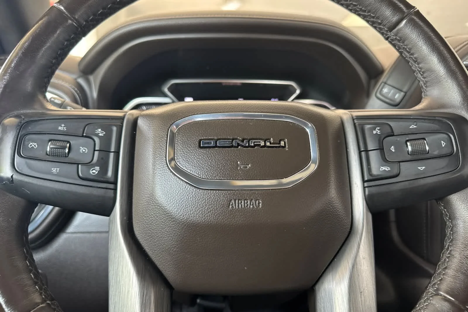 Used 2020 Onyx Black GMC Denali image 26