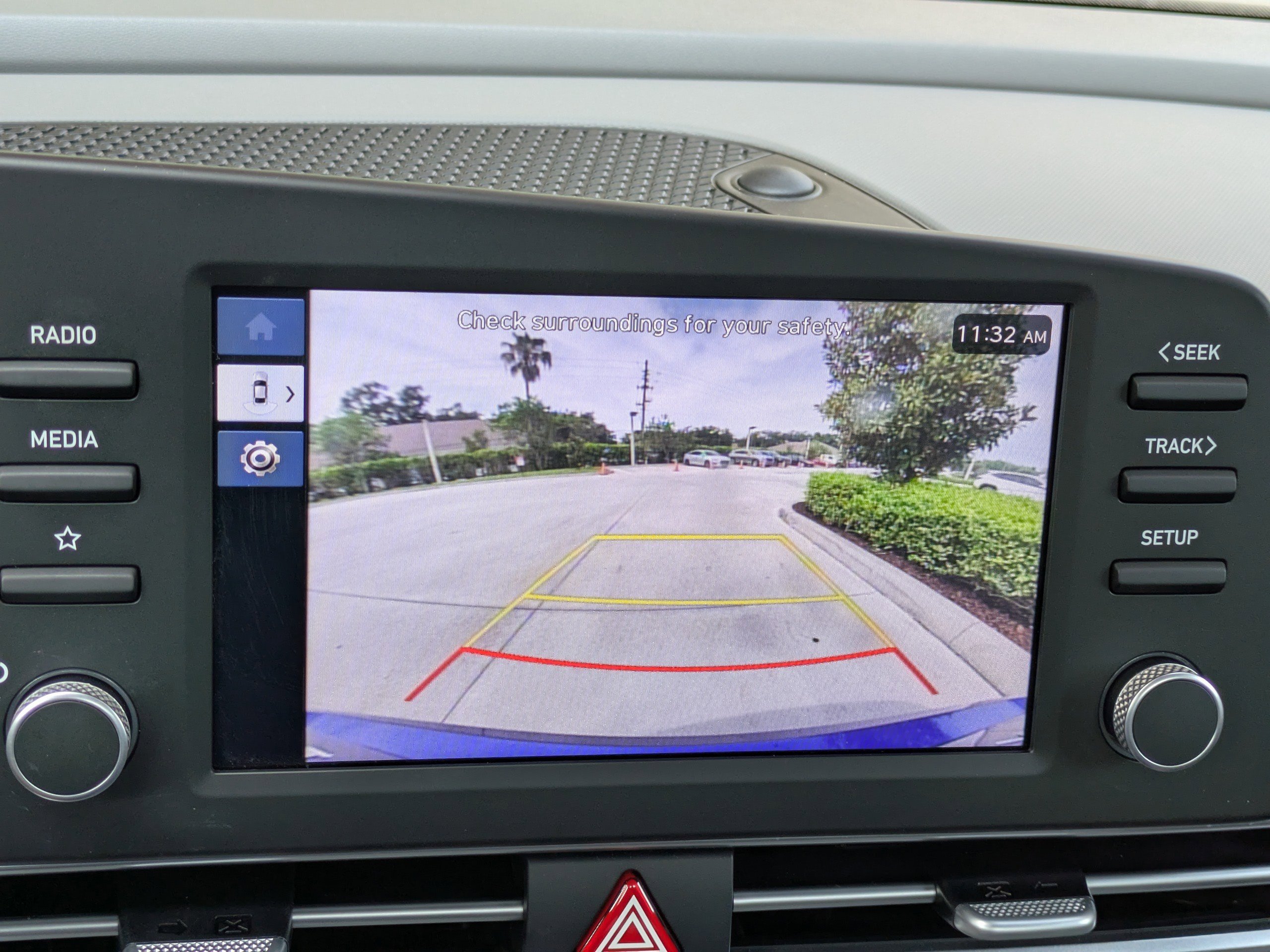 2025 Hyundai Elantra SEL - Photo 18
